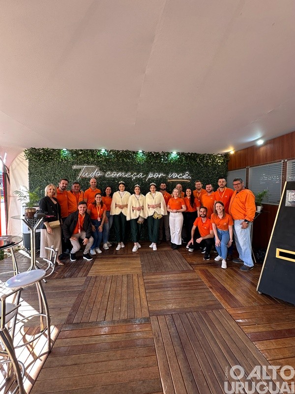 Cresol Raiz está presente na feira com atrações interativas, negócios e presença marcante no agro