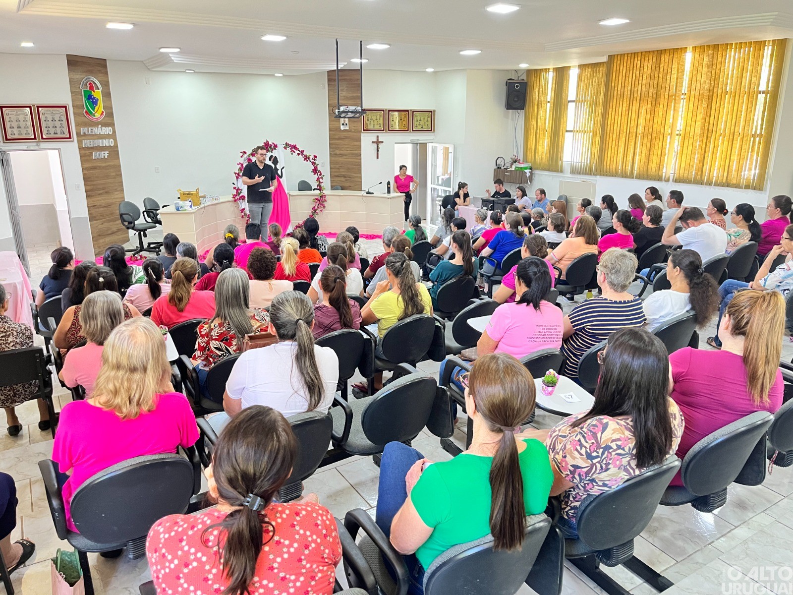Evento destaca prevenção no cuidado da saúde da mulher em Novo Tiradentes