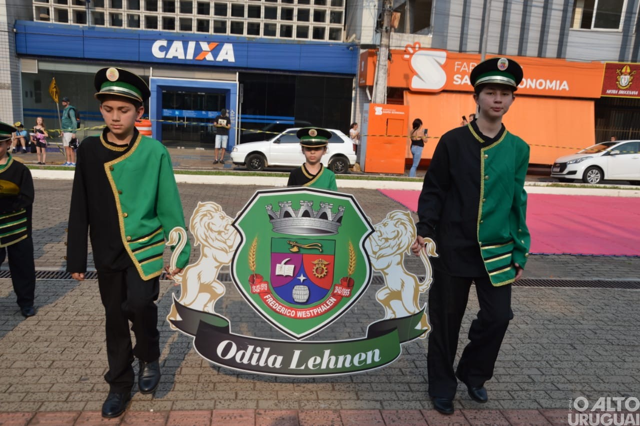 Frederico Westphalen realiza encontro de bandas marciais