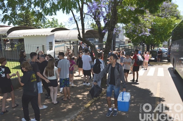 Bandas da Escola Cardeal Roncalli conquistam cinco títulos de campeãs e três de vice-campeãs em SC