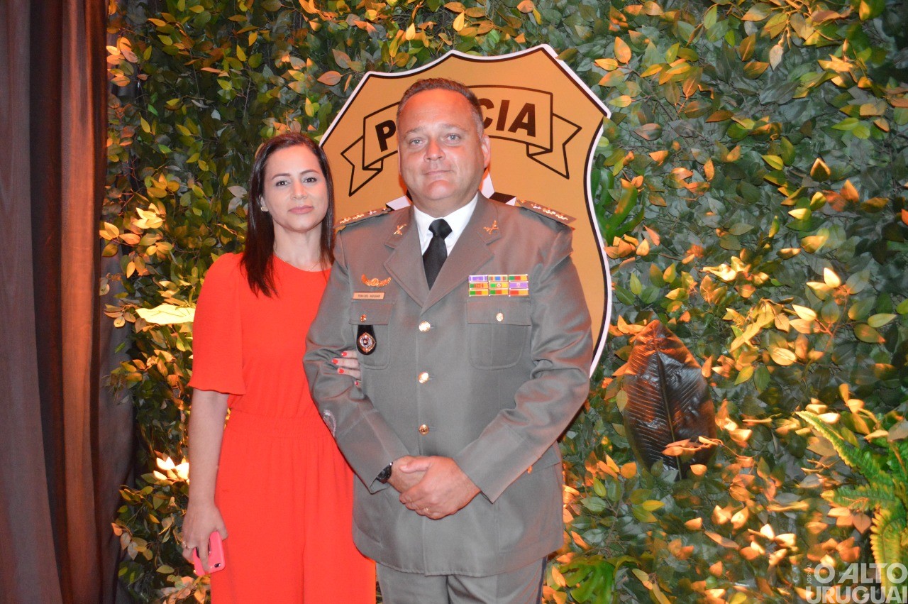 Baile Golden Night da 14ª DRPI homenageia parceiros da Polícia Civil na região