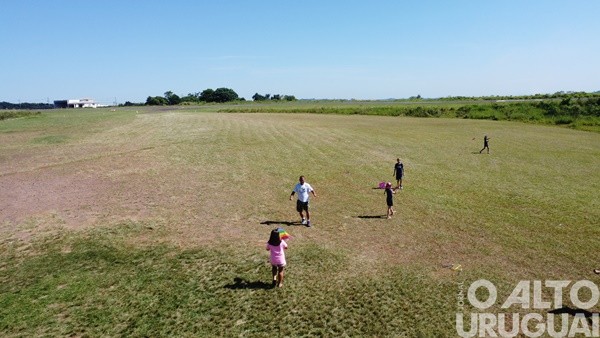 “Ventos de alegria” deixam colorido o céu de FW