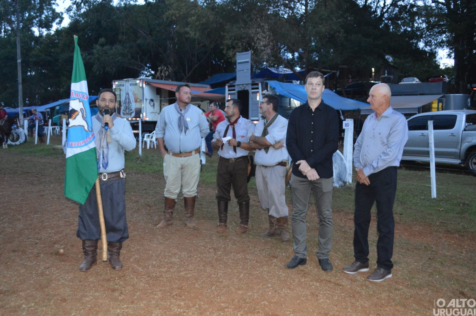 Oração da Ave Maria também marca segundo dia do Rodeio Crioulo de FW