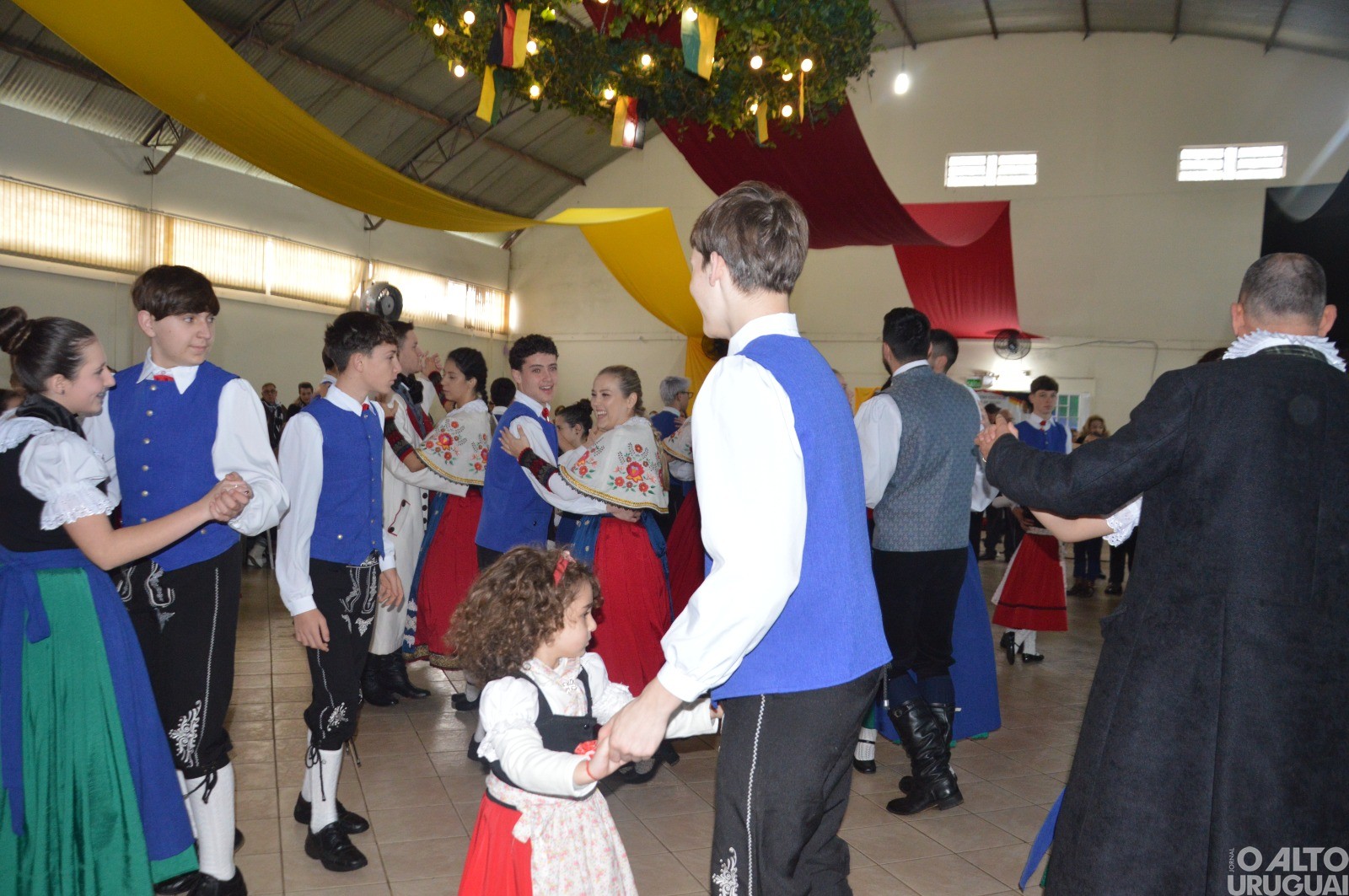 Mais de 500 pessoas participam da 33ª Julifest