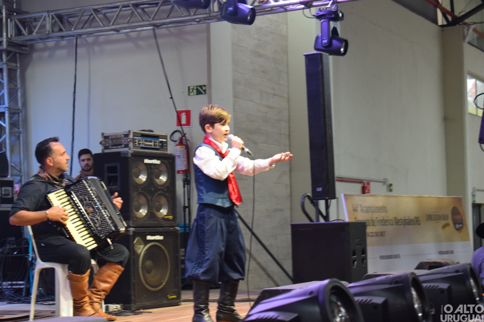 9º Canto do Barril encanta público durante Semana Farroupilha de FW