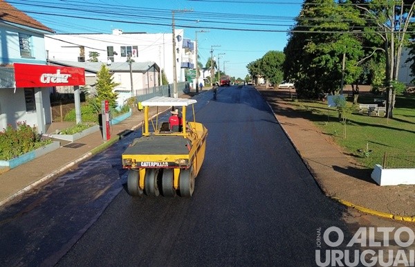Pavimentação e recapeamento asfáltico melhoram a trafegabilidade urbana em Jaboticaba