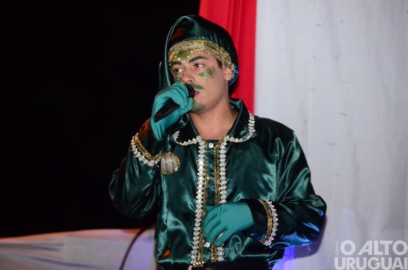 Programação de Natal reúne famílias em Caiçara