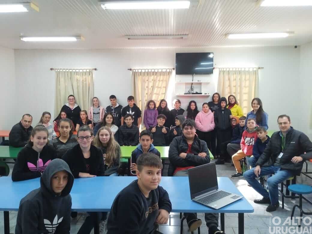 Sicredi Conexão: mais de 3,7 mil pessoas são impactadas com as ações da Semana Enef