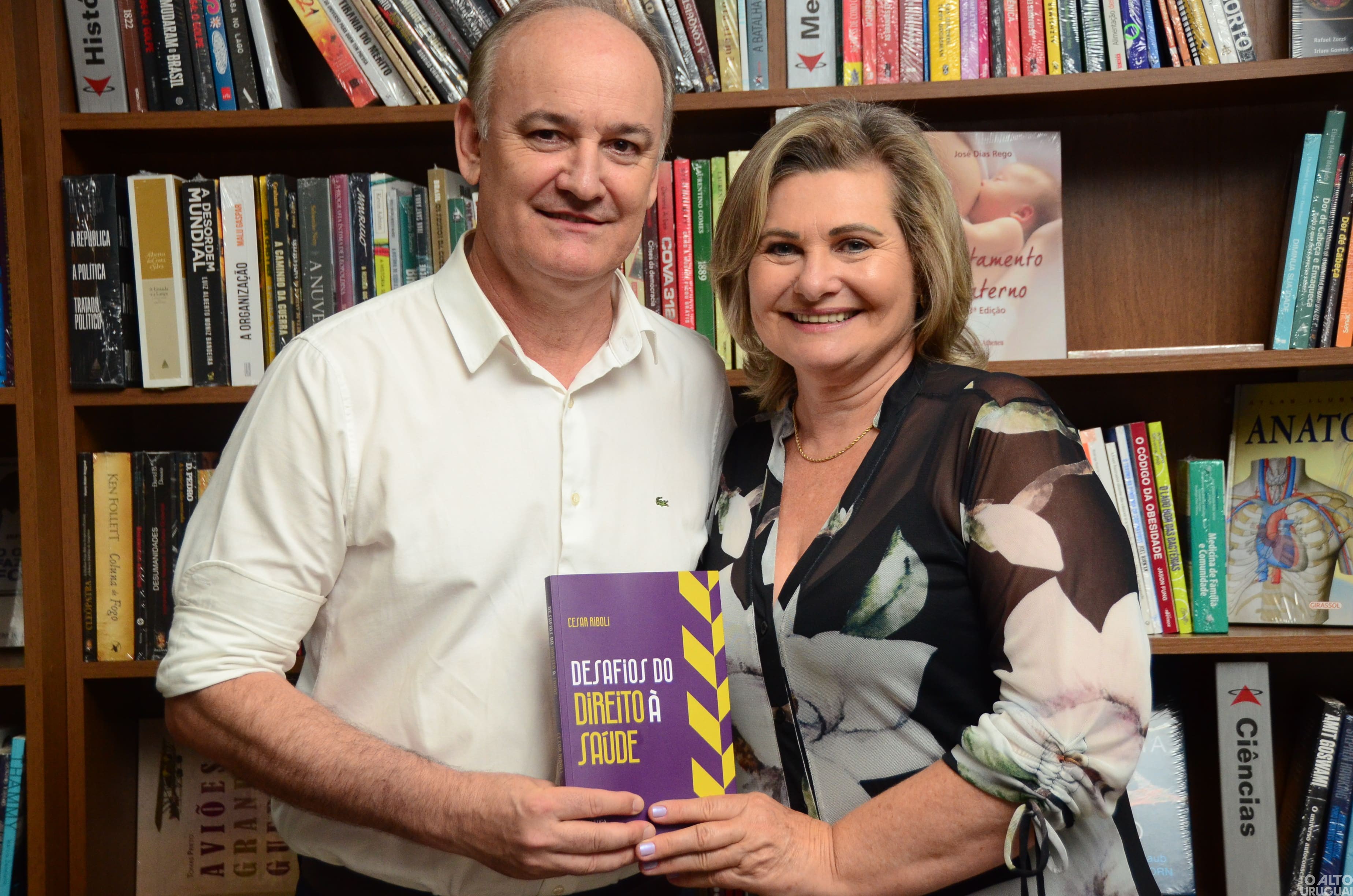 Advogado Cesar Riboli lança mais um livro