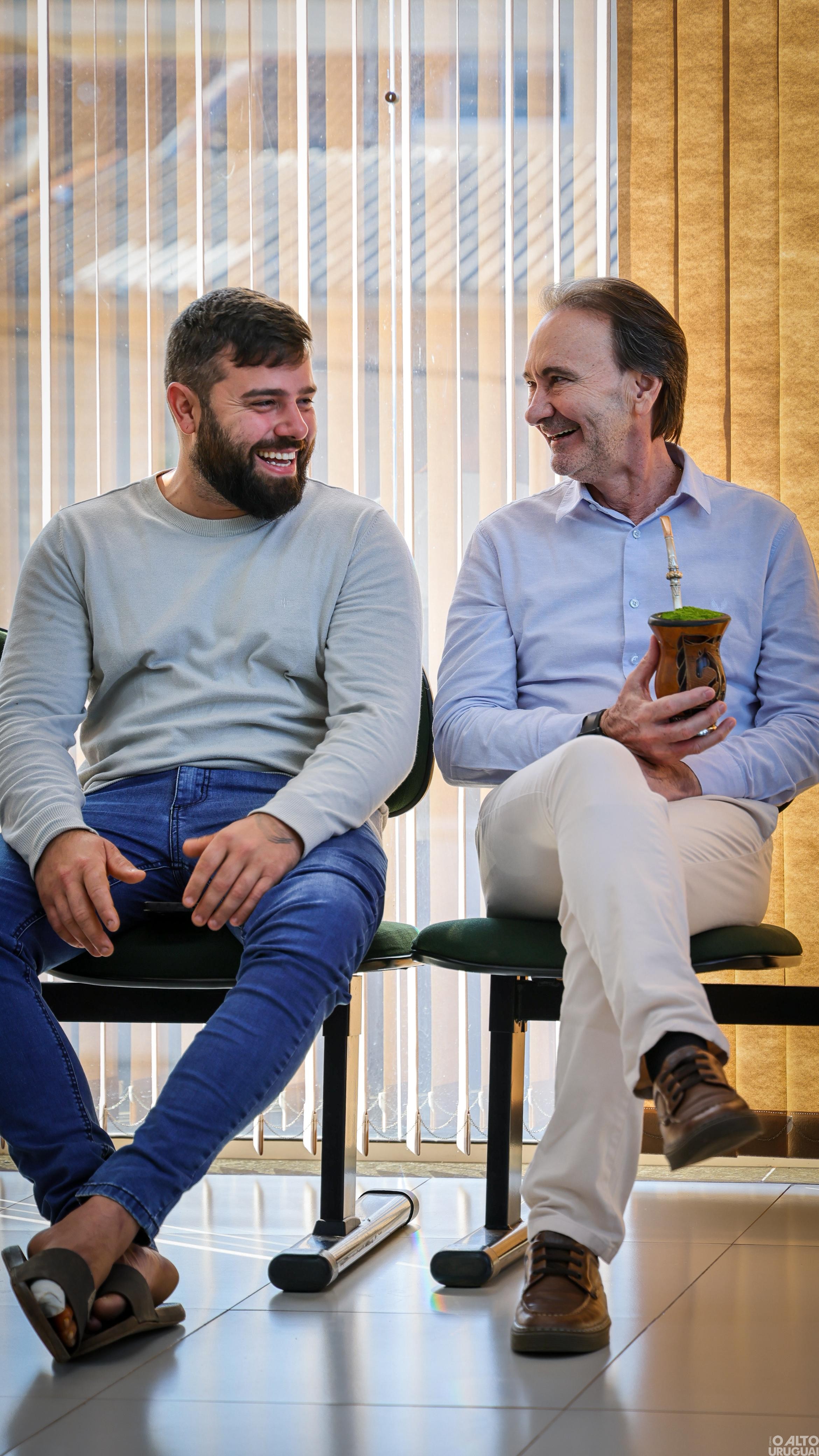 Secretário Costella e diretor do Daer visitam Vicente Dutra