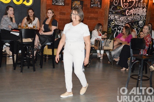 Divina Femme celebra nove anos com evento beneficente