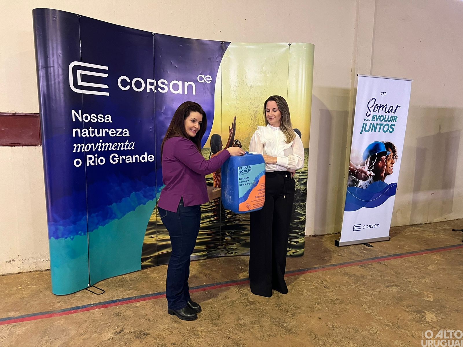 Mutirão cadastra famílias para desconto na conta de água em FW