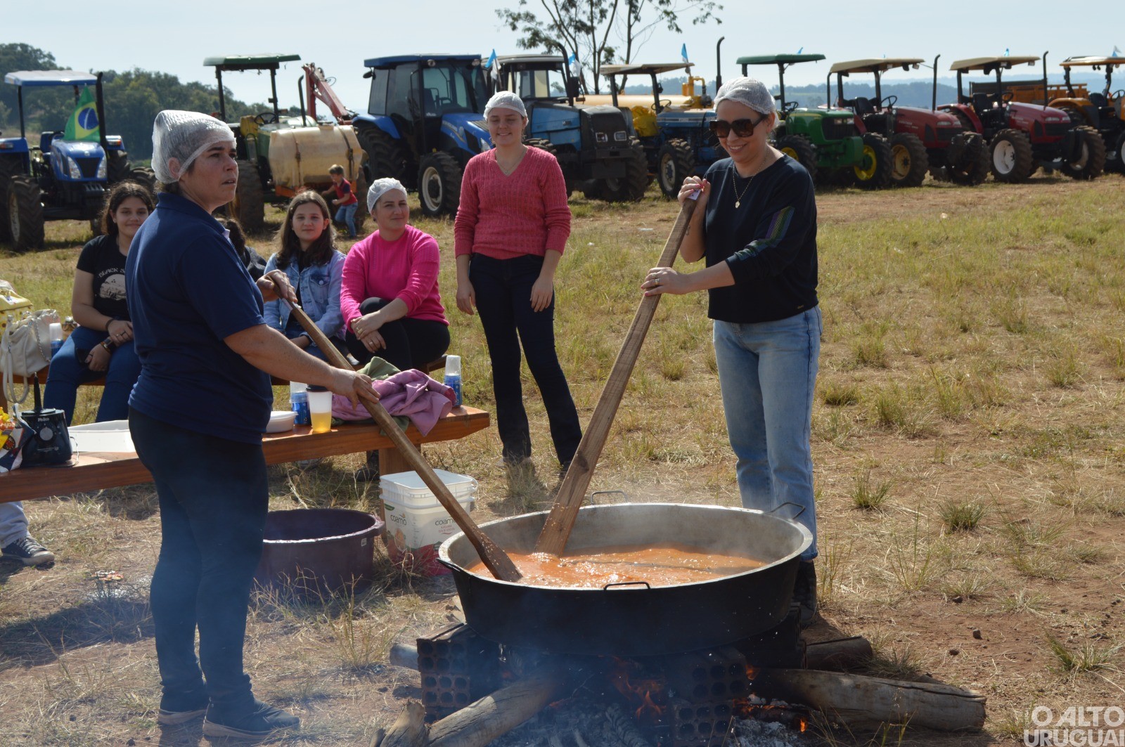 Almoço popular e corte do bolo marcam os 57 anos de Palmitinho