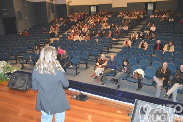 Seminário sobre o Autismo reúne mais de 300 pessoas em FW