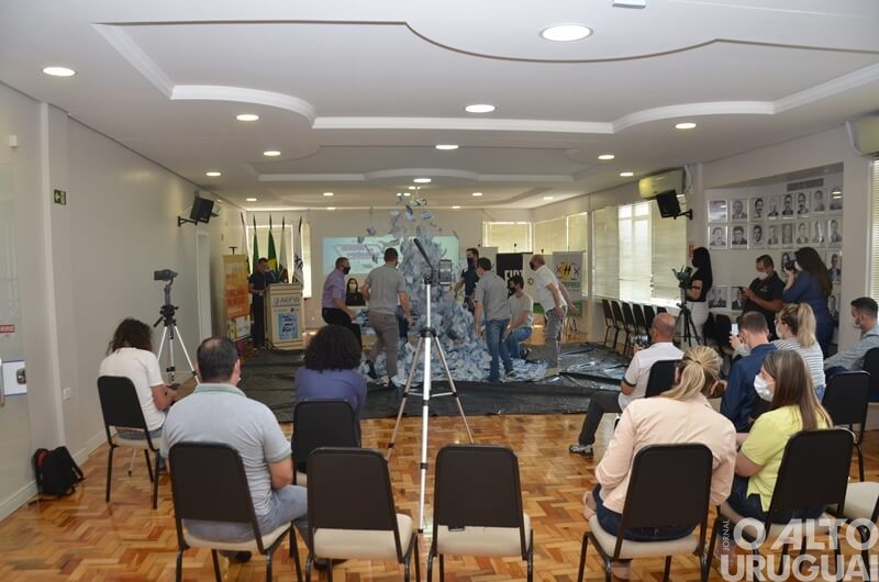 Campanha Show de Prêmios: consumidor de FW é o ganhador do carro zero-quilômetro