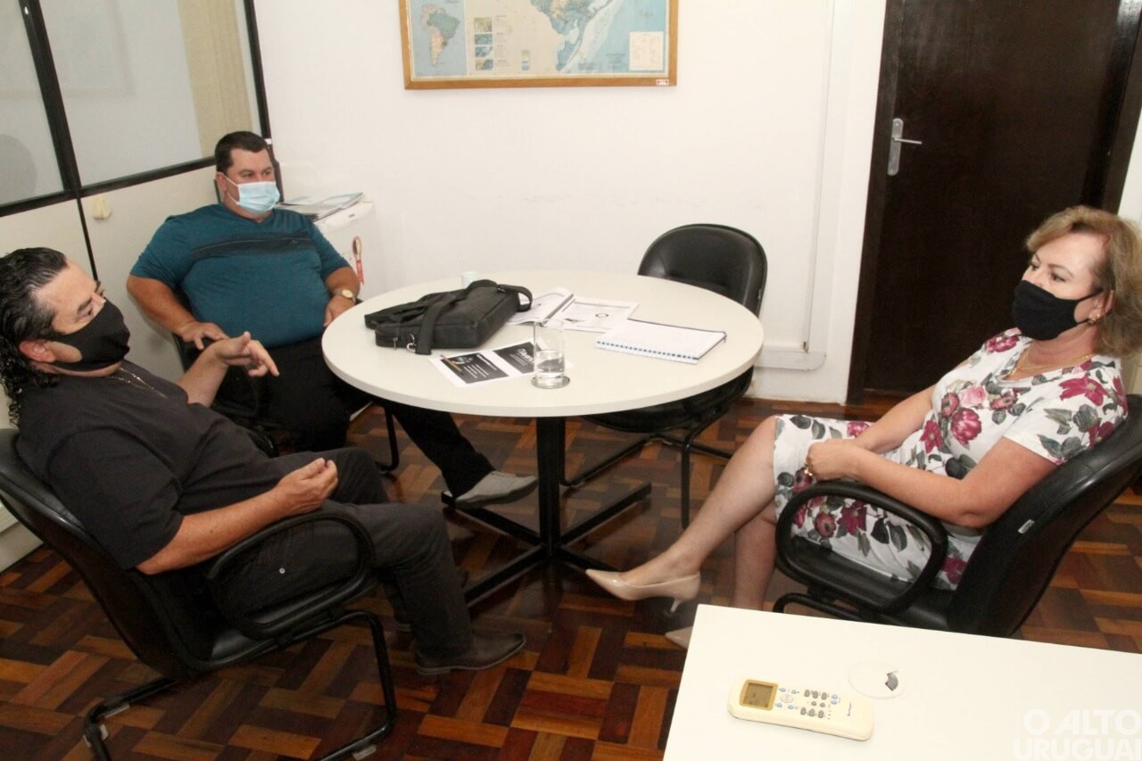 Estiagem: prefeito de Dois Irmãos das Missões busca auxílio no Governo do Estado