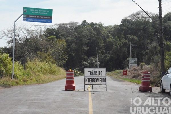 Prefeitura de FW orienta motoristas a evitar Estrada Santo Caeran