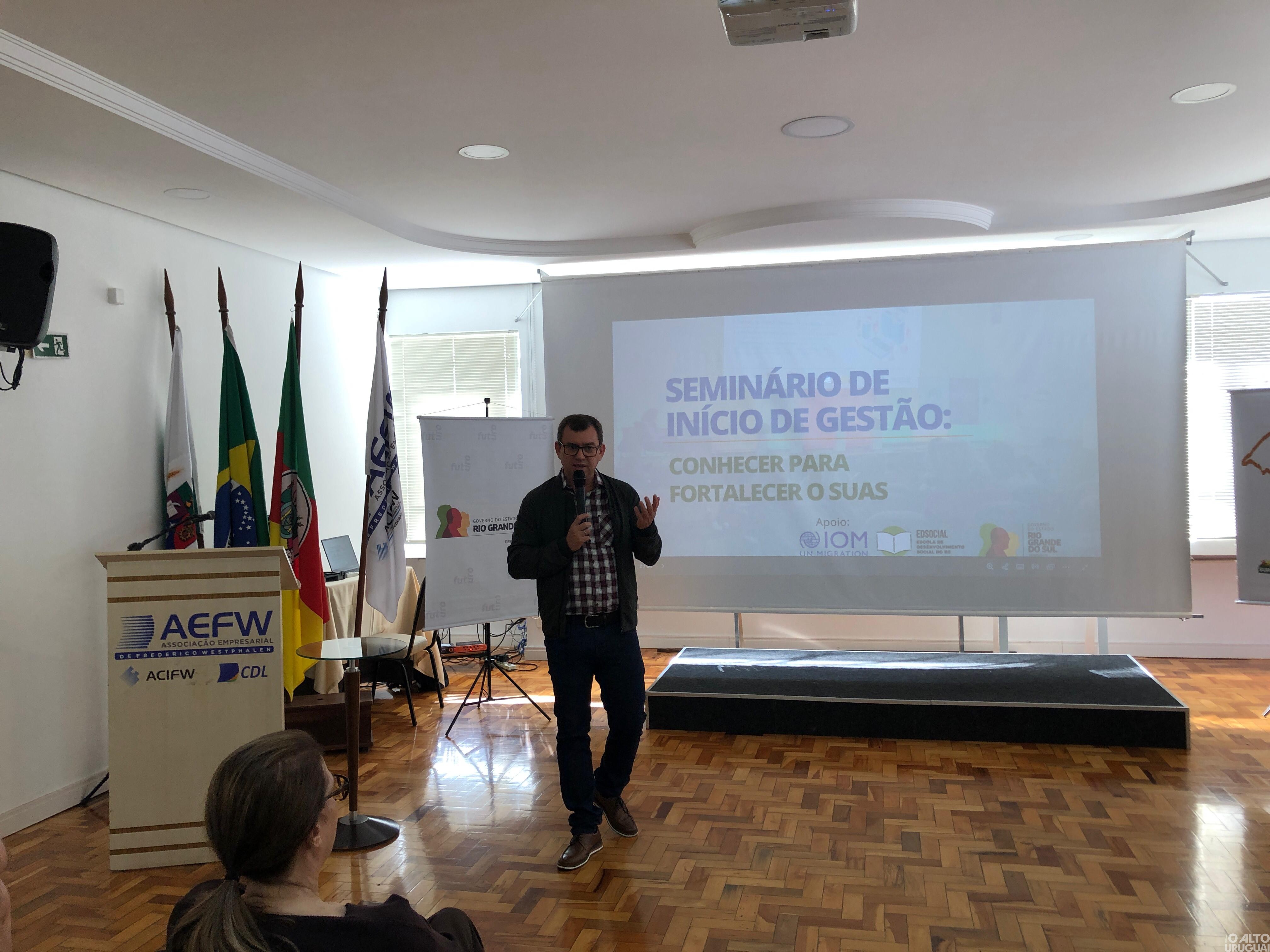 Municípios da Amzop participam de seminário voltado à assistência social