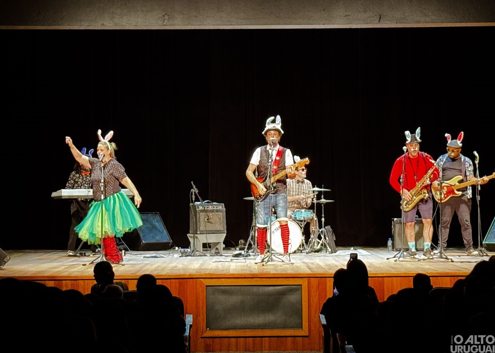 Vicente Dutra celebra a leitura na 16ª Feira do Livro e Mostra Pedagógica