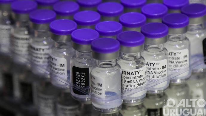 Brasil recebe mais de cinco milhões de doses de vacina contra Covid