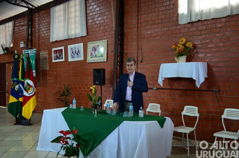 Edson Brum apresenta painel econômico em Pinheirinho do Vale