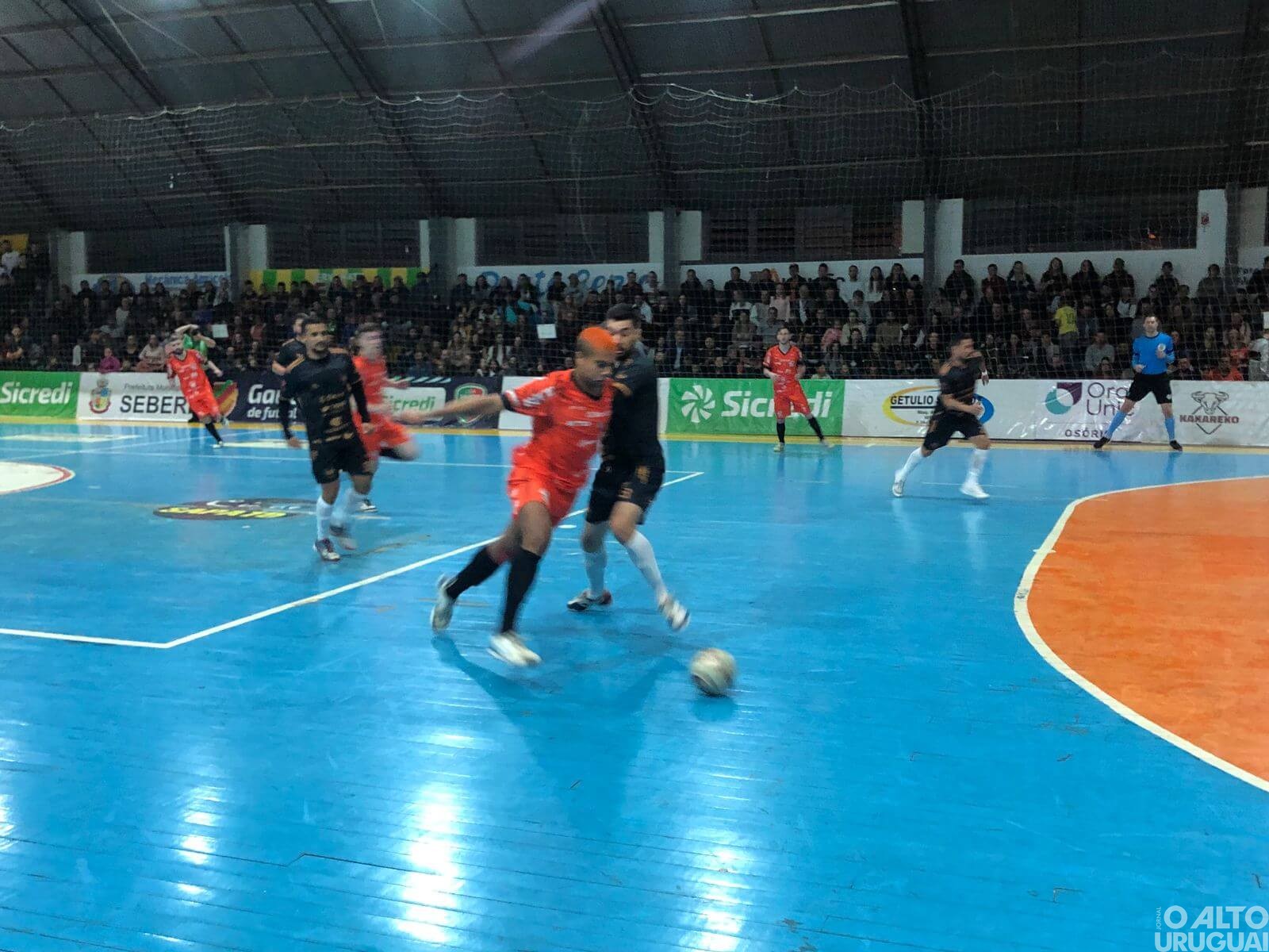 Afucs derrota o Atlec e abre vantagem