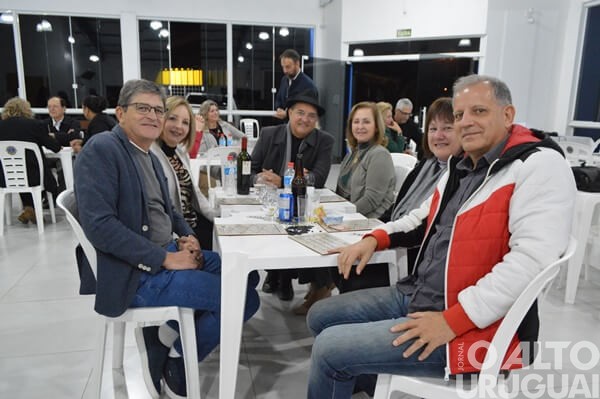 Lions realiza Jantar-Bingo em FW