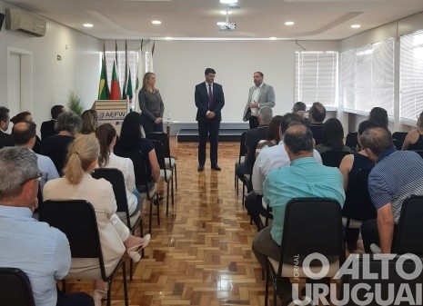 AEFW recebe o desembargador-presidente do TRT da 4ª Região