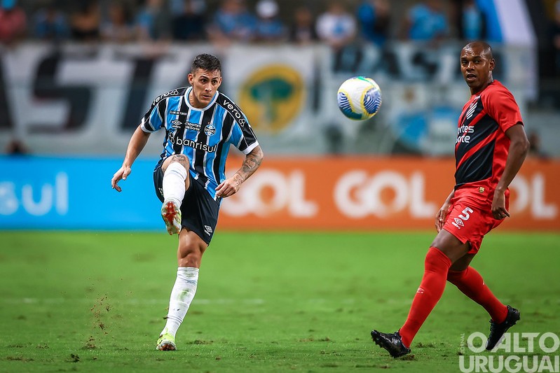 Dupla grenal vence no Campeonato Brasileiro