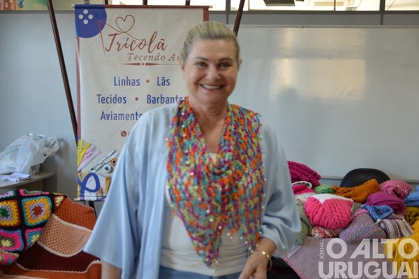 Tricolã promove workshop de tricô e crochê em FW