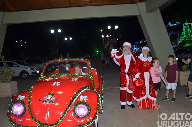 Pinhal recebe a comitiva do Papai Noel