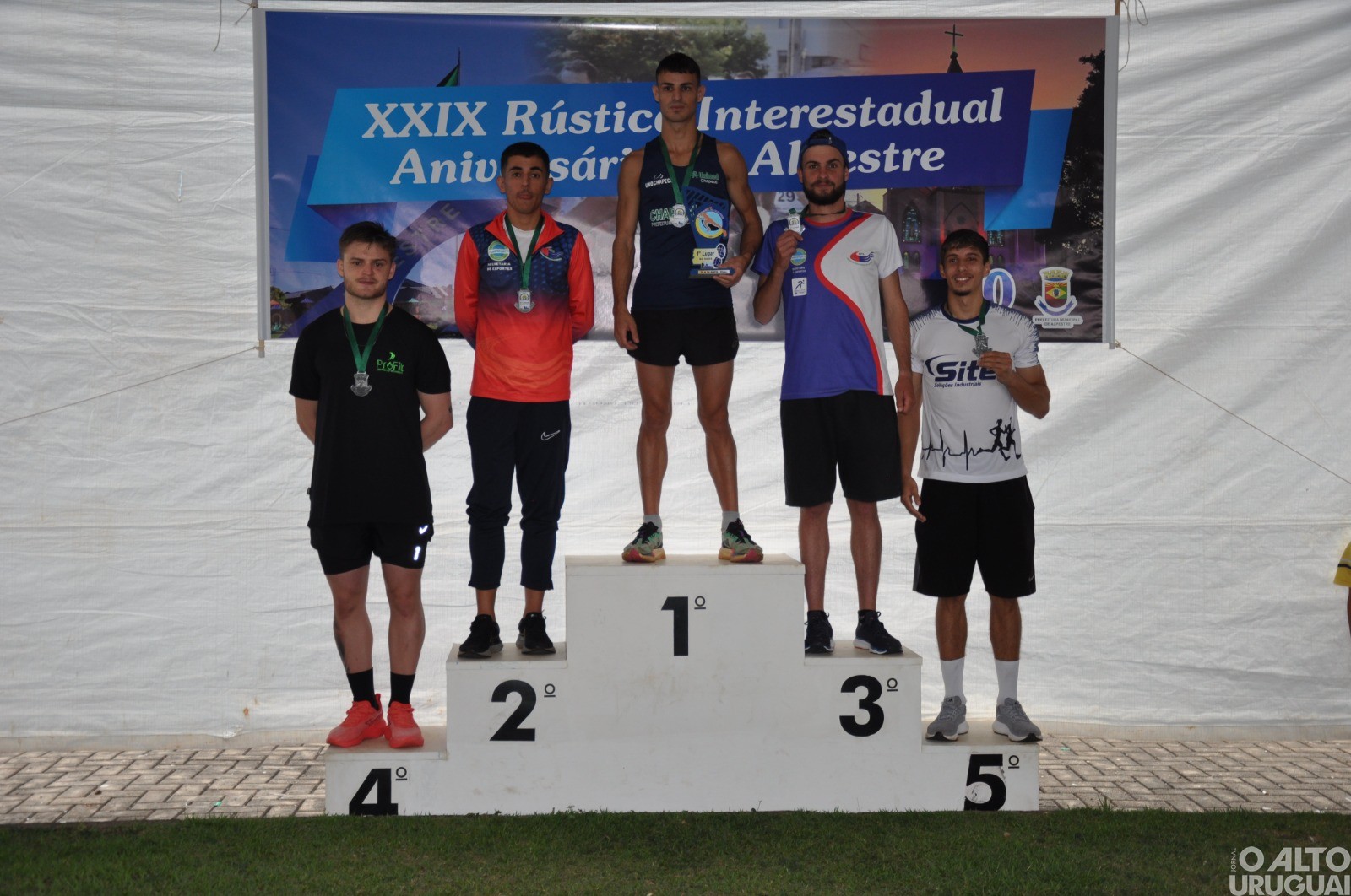 Mais de 400 atletas participam da Rústica Interestadual de Alpestre