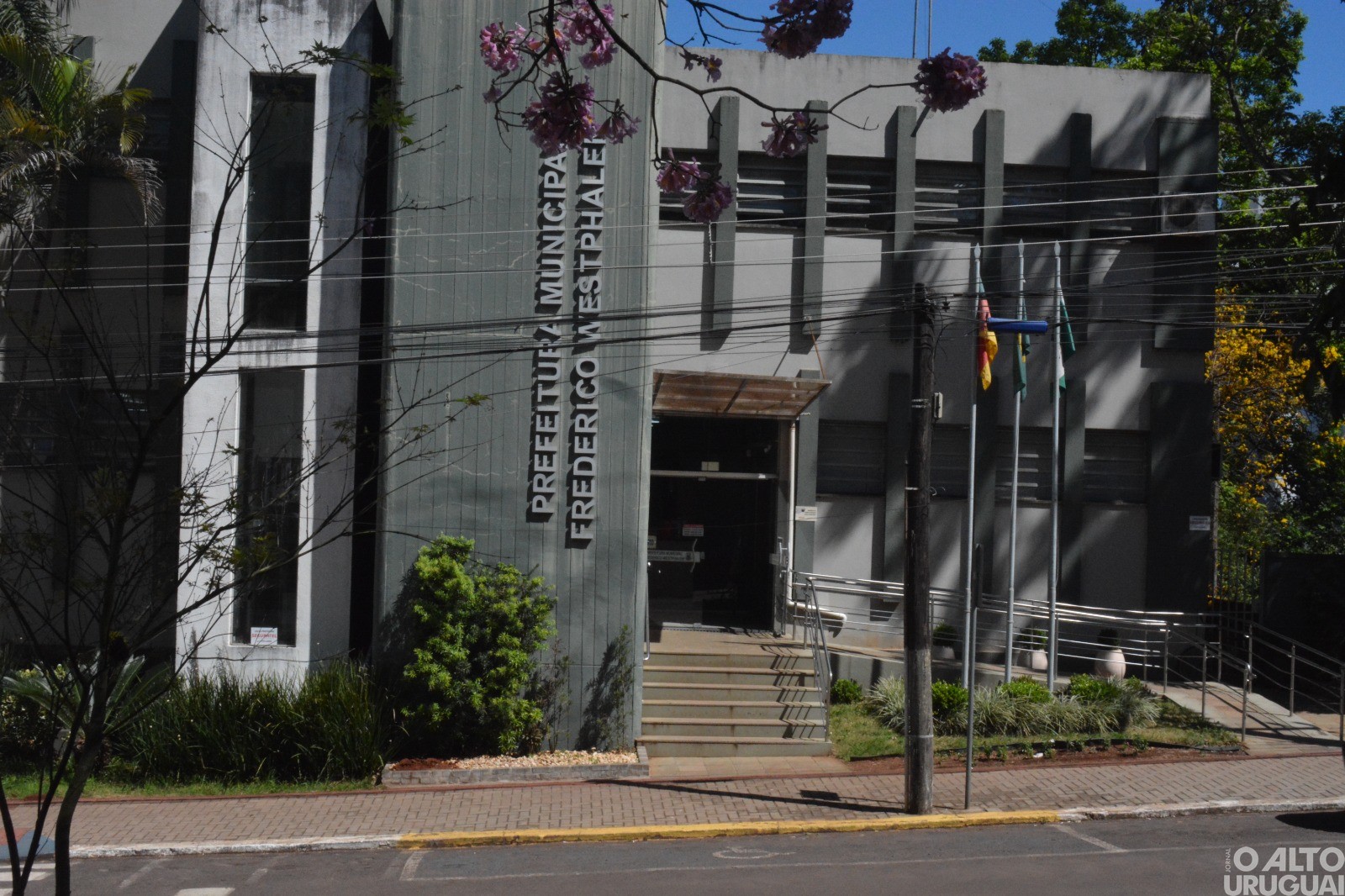 Prefeitura de FW paga mais de R$ 3 milhões em ações judiciais