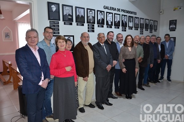 Hospital Divina Providência inaugura galeria de presidentes