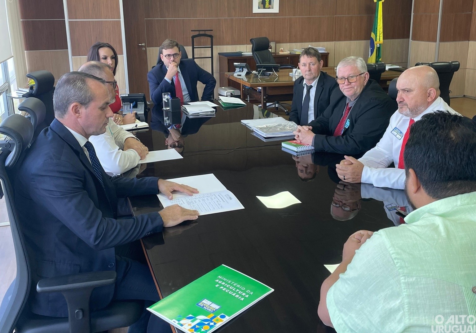Prefeito de Ametista do Sul busca recursos em Brasília