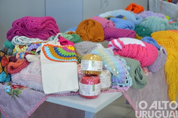 Tricolã promove workshop de tricô e crochê em FW