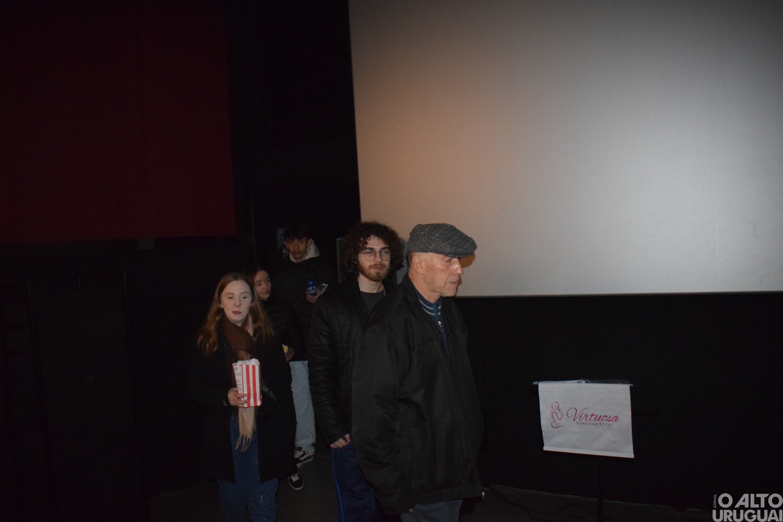 Estreia do curta-metragem “Medo de amar” lota cinema de FW