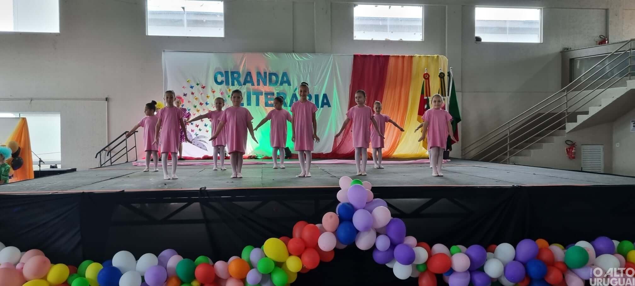 Taquaruçu do Sul: Ciranda Literária homenageia crianças, professores e funcionários públicos