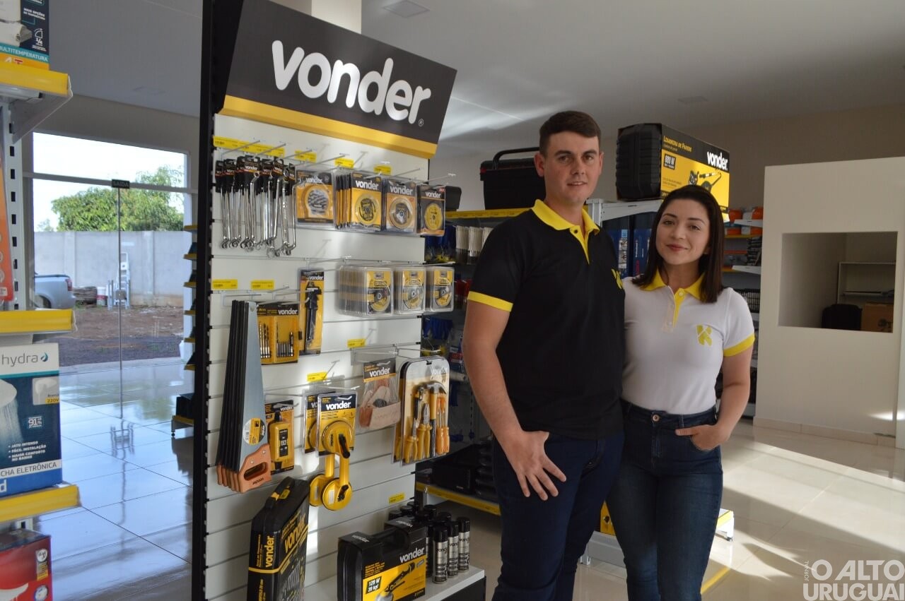 Klein Materiais de Construção inaugura em FW