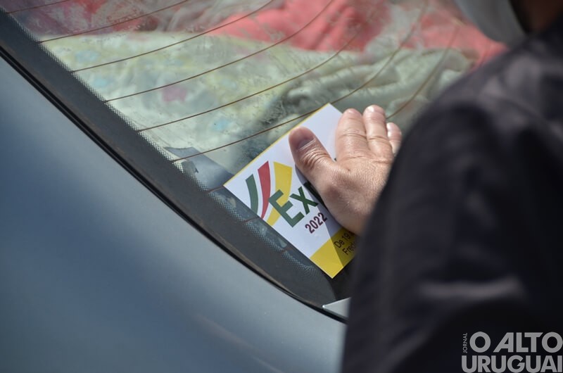 Adesivaço da Expofred acontece neste sábado no largo Vitalino Cerutti