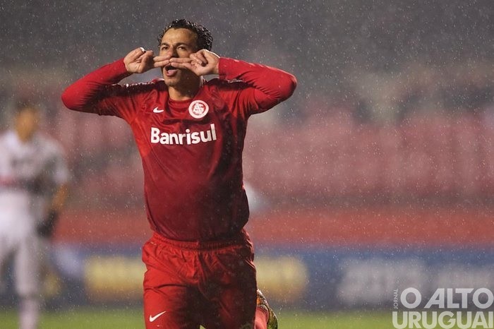 Ex-centroavante do Inter Leandro Damião anuncia aposentadoria