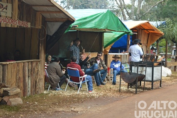 Estrutura é reforçada para acolher público e manter viva a tradição do 38º Carijo da Canção Gaúcha