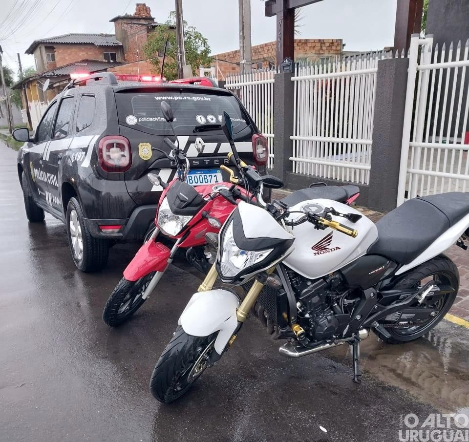 Casal suspeito de extorsão a adolescente de FW é preso no litoral