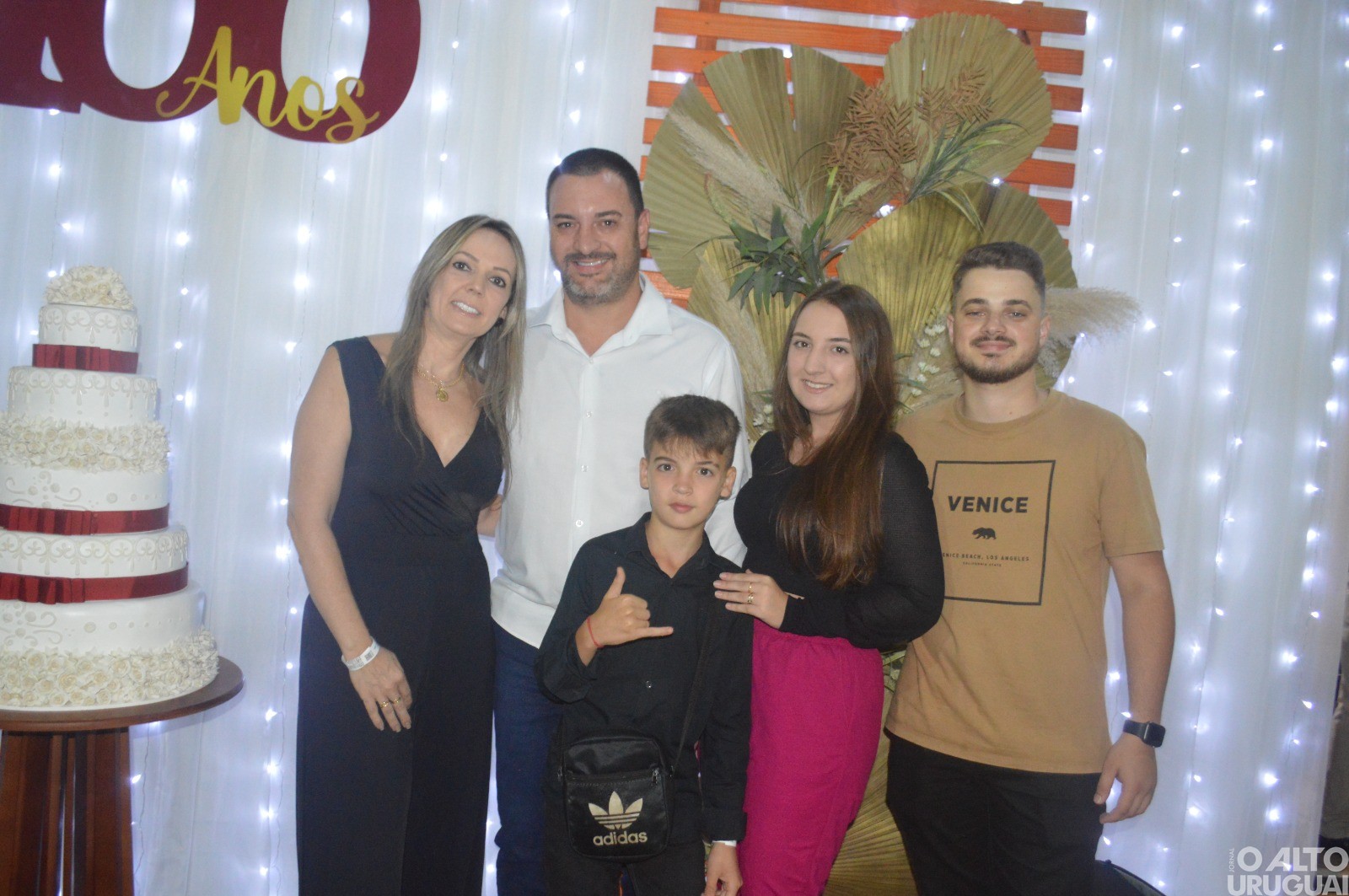 Centenas de pessoas participam das comemorações dos 100 anos de São João do Porto