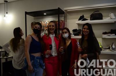 DONA Store inaugura em FW