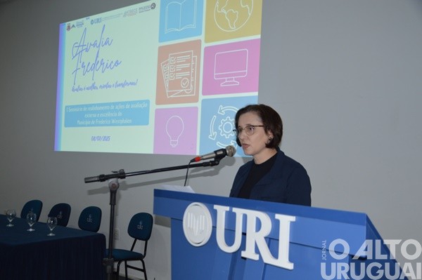 Frederico Westphalen debate excelência e avaliação no ensino público