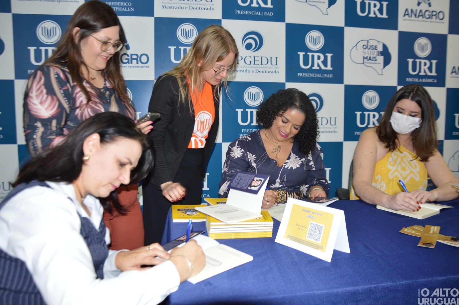 Dois livros são lançados na URI/FW