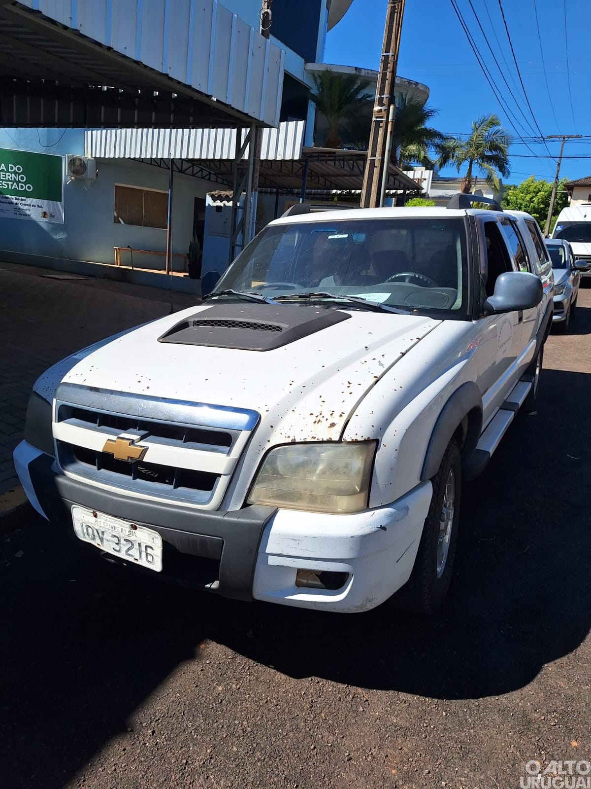 Cristal do Sul recebe caminhonete da SES