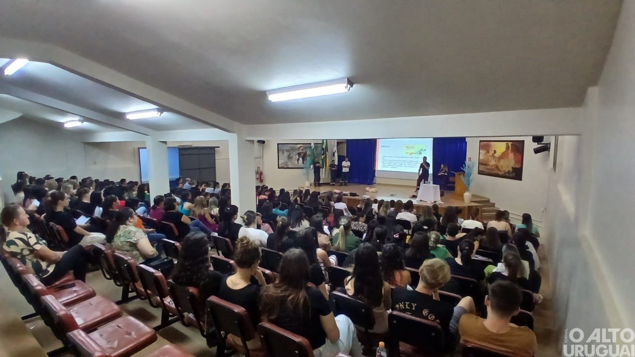 Secretaria da Educação de Seberi promove capacitação em primeiros socorros