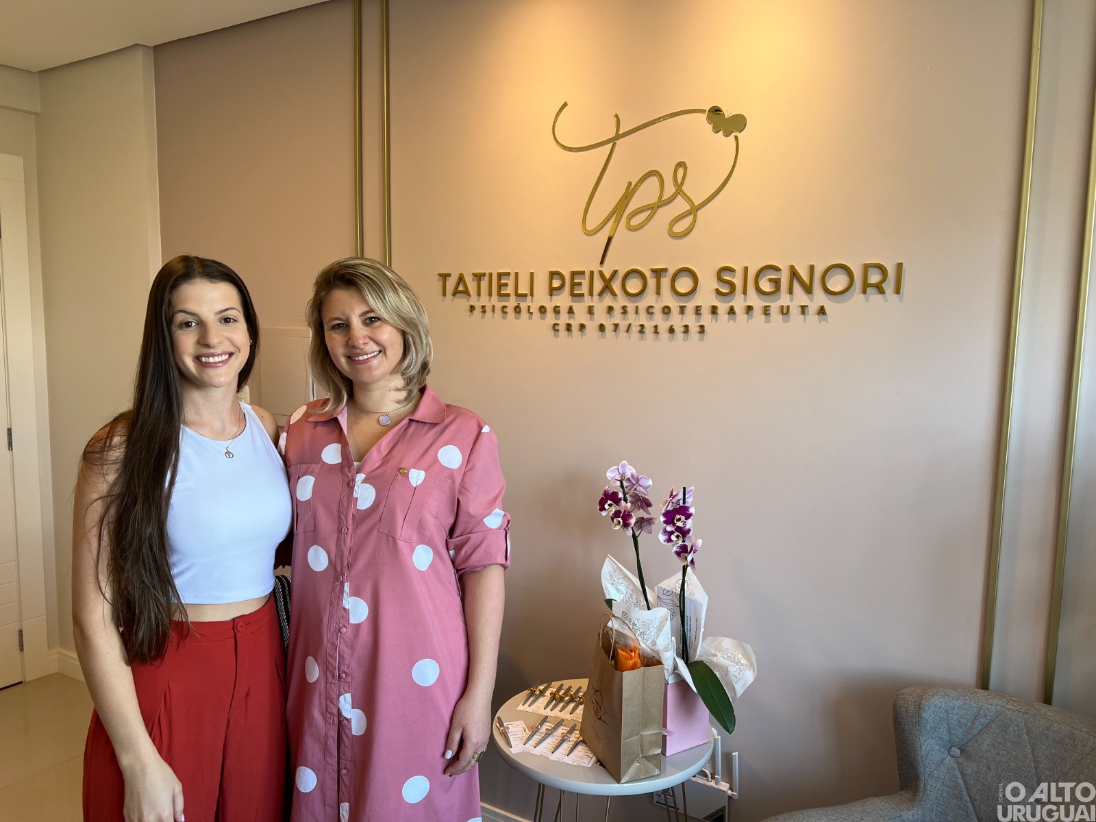 Tatieli Peixoto Signori reinaugura consultório em FW